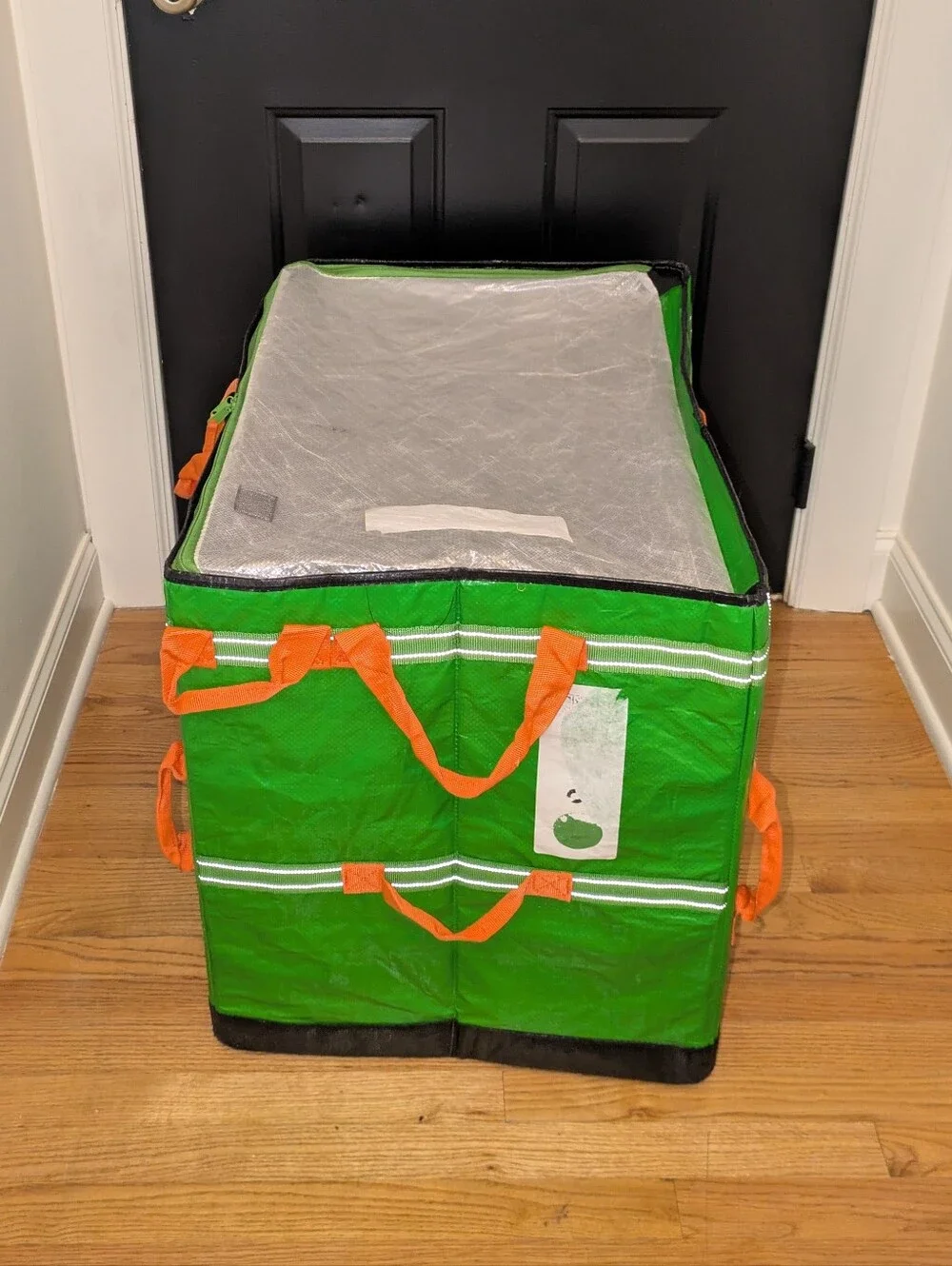 Great Condition Giant zippered tote bag, xl storage bag